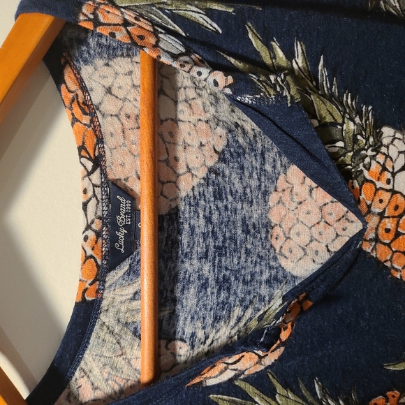 Lucky Brand Small Linen Pineapple Shirt ๐ - Picture 6 of 8